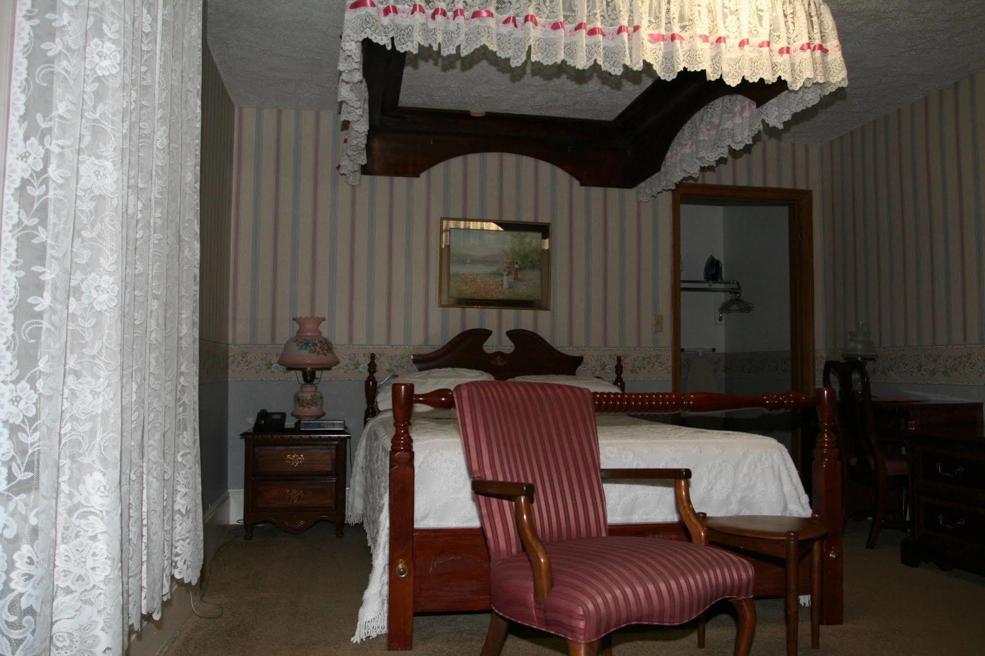 Hotel Gunter Frostburg ภายนอก รูปภาพ
